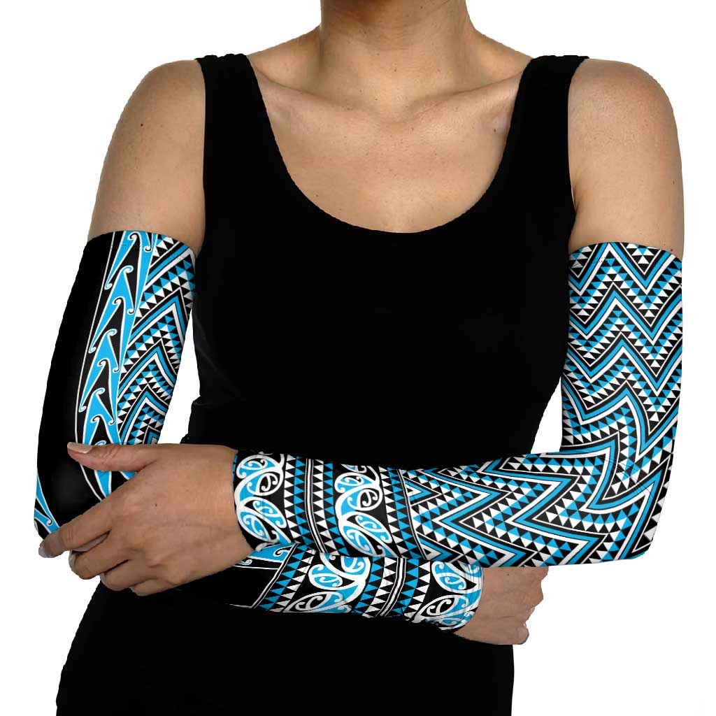 New Zealand Maori Niho Taniwha Arm Sleeves Kikorangi Mangopare and Puhoro Pattern - Aussie Hoodie