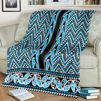 New Zealand Maori Niho Taniwha Blanket Kikorangi Mangopare and Puhoro Pattern