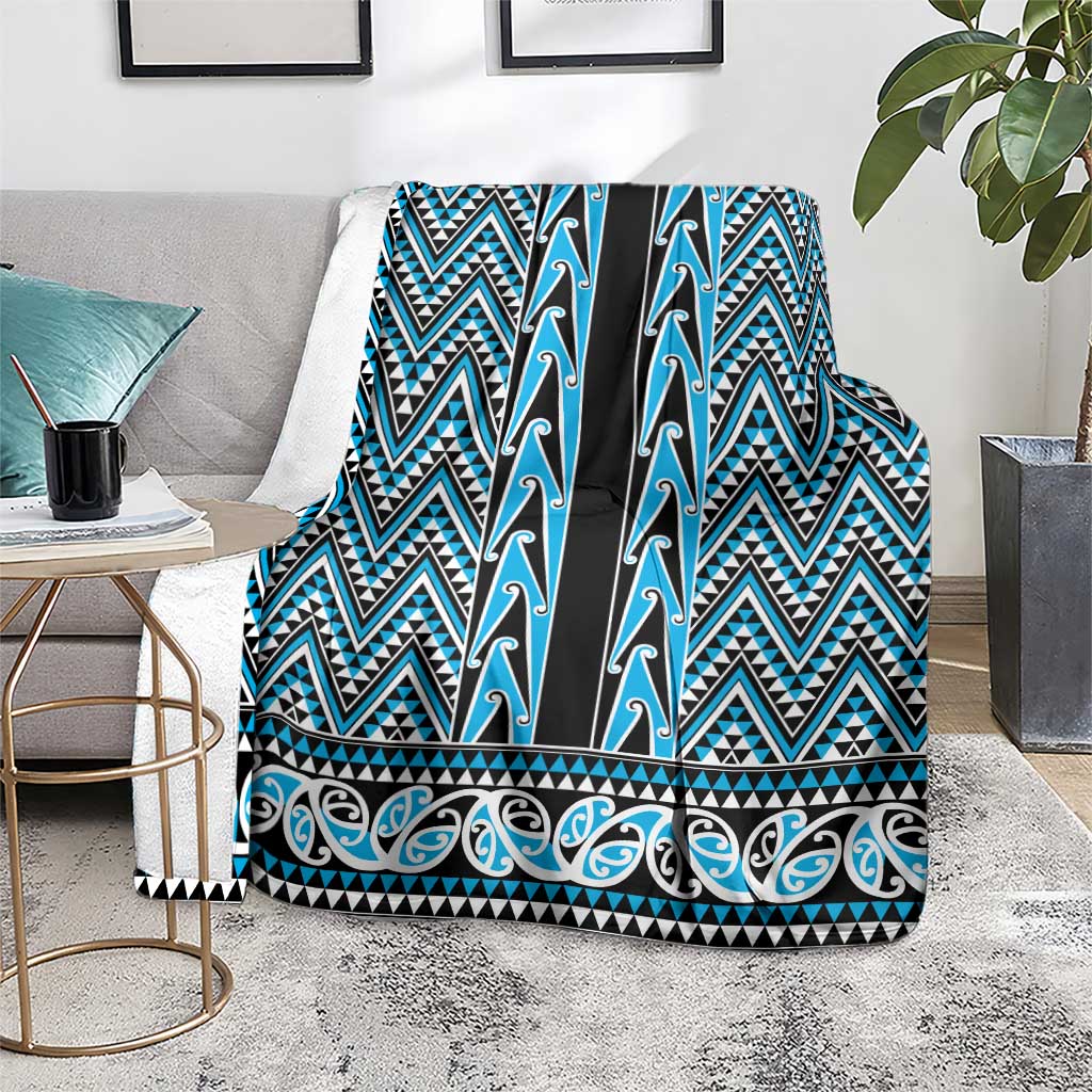 New Zealand Maori Niho Taniwha Blanket Kikorangi Mangopare and Puhoro Pattern