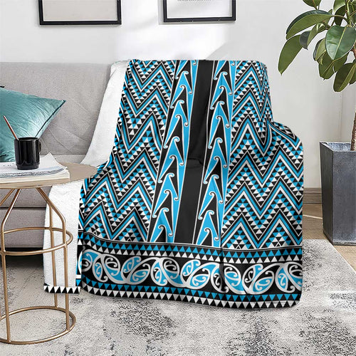 New Zealand Maori Niho Taniwha Blanket Kikorangi Mangopare and Puhoro Pattern
