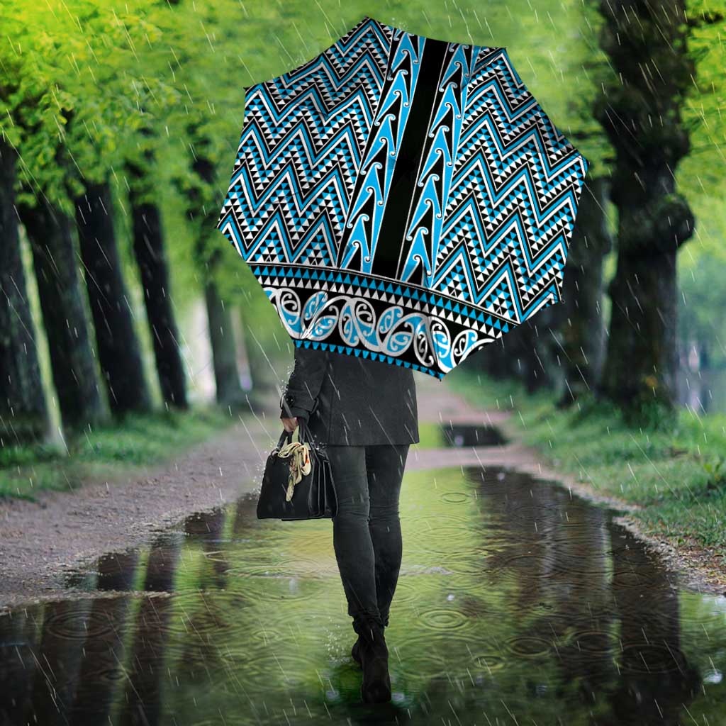 New Zealand Maori Niho Taniwha Umbrella Kikorangi Mangopare and Puhoro Pattern - Aussie Hoodie
