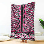 New Zealand Maori Niho Taniwha Blanket Mawhero Mangopare and Puhoro Pattern
