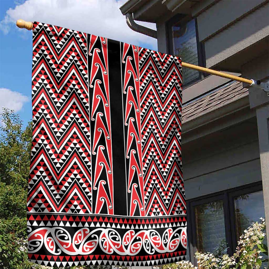 New Zealand Maori Niho Taniwha Garden Flag Whero Mangopare and Puhoro Pattern