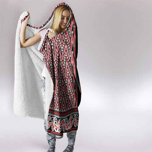 New Zealand Maori Niho Taniwha Hooded Blanket Whero Mangopare and Puhoro Pattern