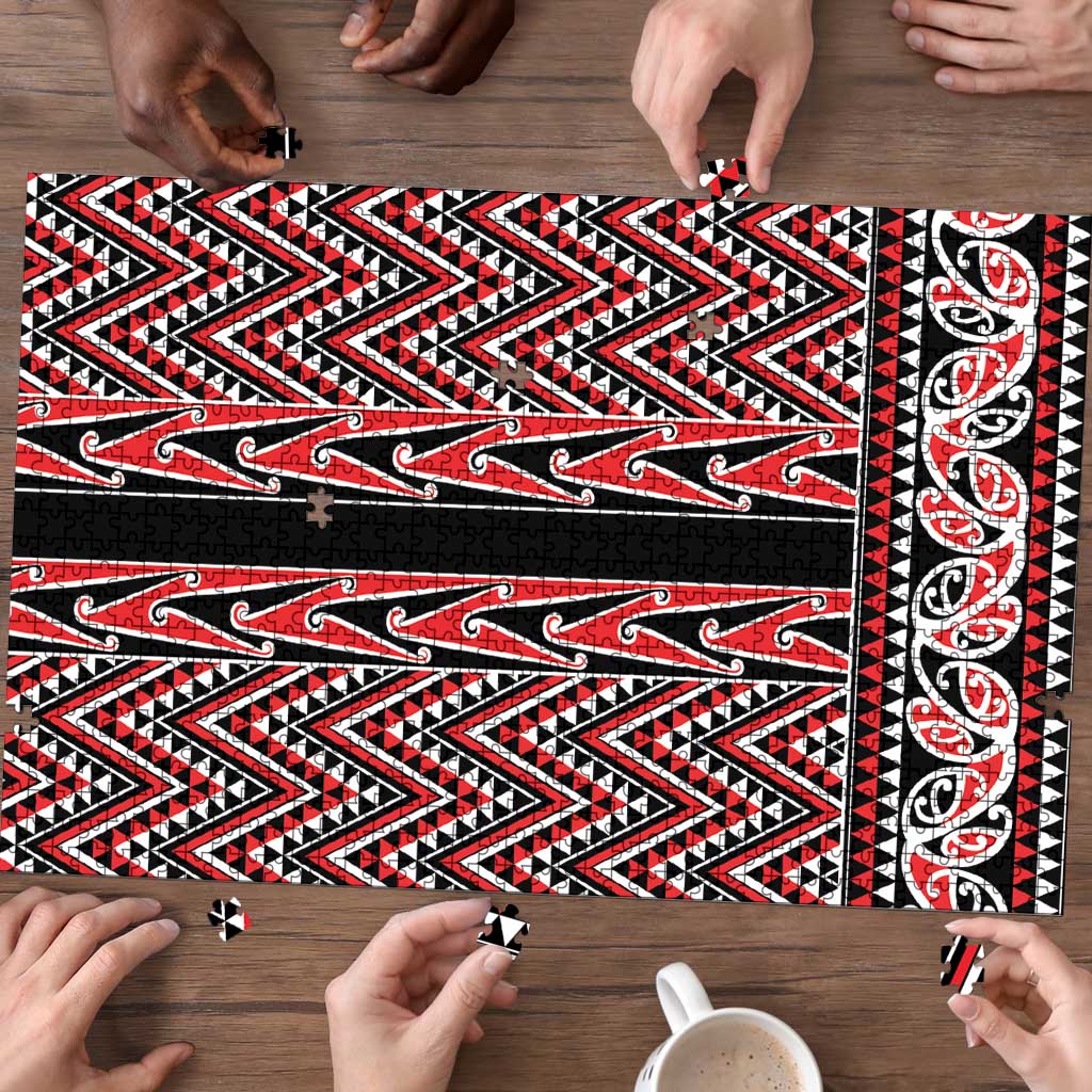 New Zealand Maori Niho Taniwha Puzzle Whero Mangopare and Puhoro Pattern - Aussie Hoodie