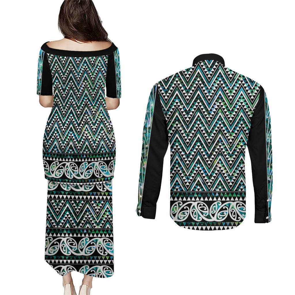 New Zealand Maori Niho Taniwha Couples Matching Puletasi and Long Sleeve Button Shirt Papua Shell - Mangopare Puhoro Pattern