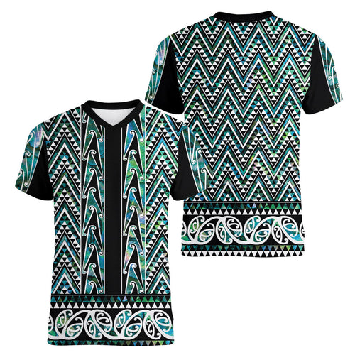 New Zealand Maori Niho Taniwha Women V-Neck T-Shirt Papua Shell - Mangopare Puhoro Pattern