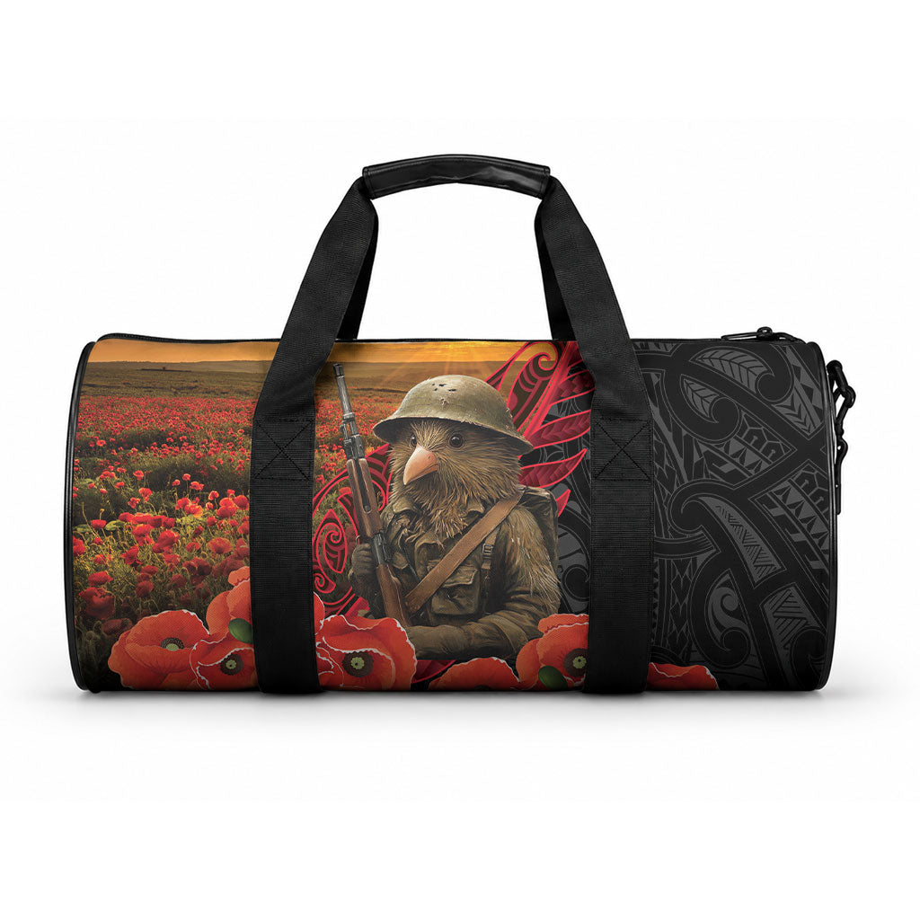 Maori Kiwi Soldier Fern Tattoo ANZAC Day Duffle Bag Lest We Forget