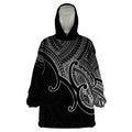aotearoa-maori-koru-wearable-blanket-hoodie-polynesian-pacific-tribal-black