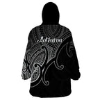 aotearoa-maori-koru-wearable-blanket-hoodie-polynesian-pacific-tribal-black
