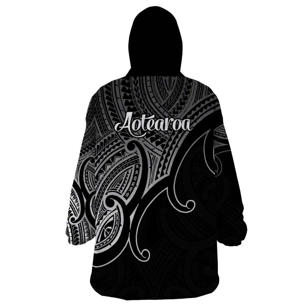 aotearoa-maori-koru-wearable-blanket-hoodie-polynesian-pacific-tribal-black