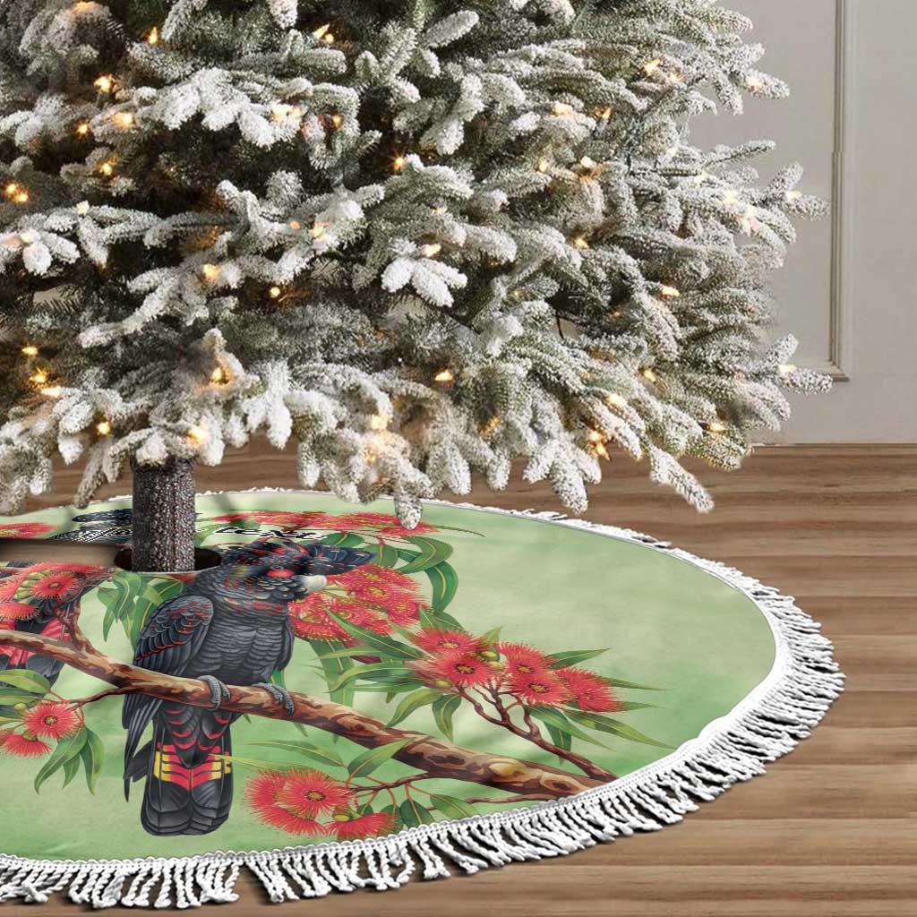 Australia Black Cockatoo and Eucalyptus Tree Skirt Green Spirit of Aussie Native Bird - Aussie Hoodie