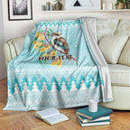 Australia Kookaburra and Eucalyptus Blanket Christmas Vibe - Aussie Hoodie