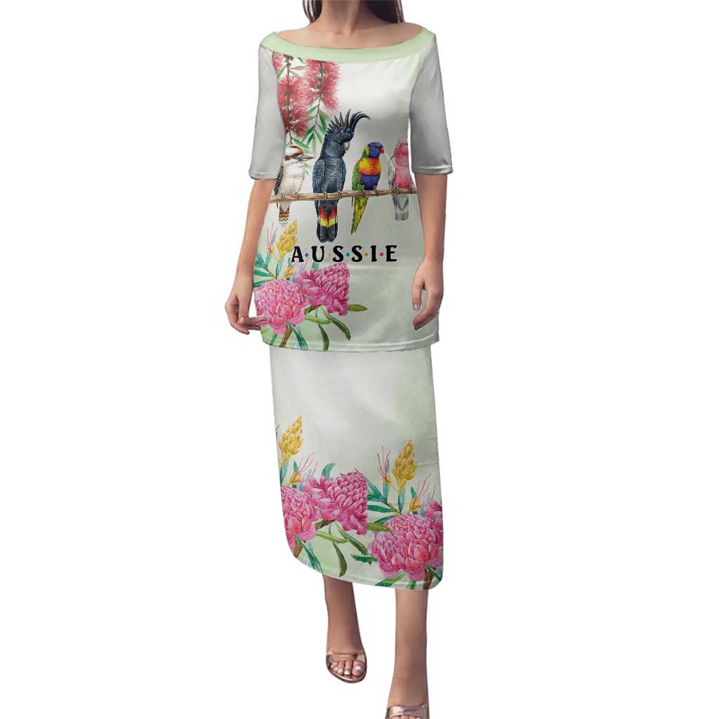 Australian Native Bird Family Matching Puletasi and Hawaiian Shirt Kookaburra Cockatoo Rainbow Lorikeet Galah Flowers - Aussie Hoodie