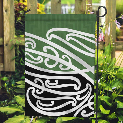 Green Fern New Zealand Kowhai Ngutukak Garden Flag - Aussie Hoodie