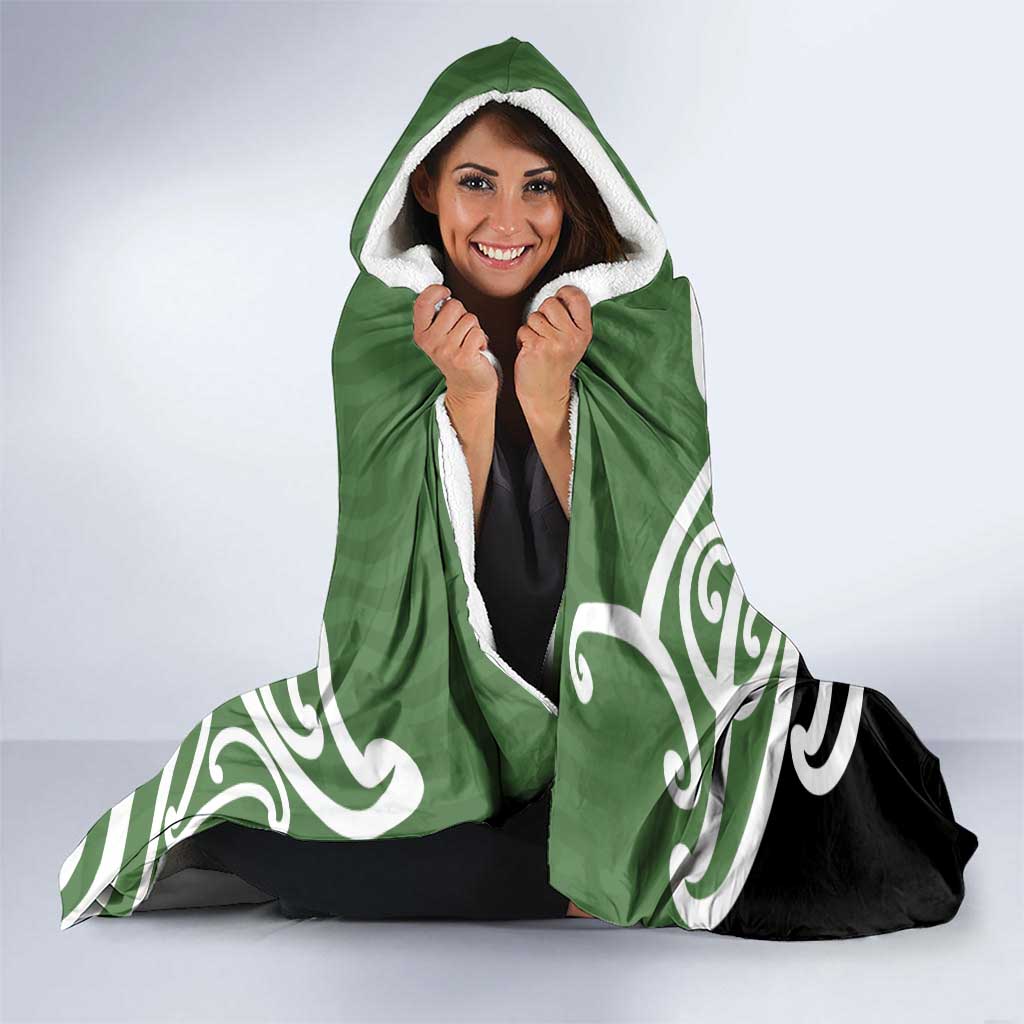 Green Fern New Zealand Kowhai Ngutukak Hooded Blanket - Aussie Hoodie