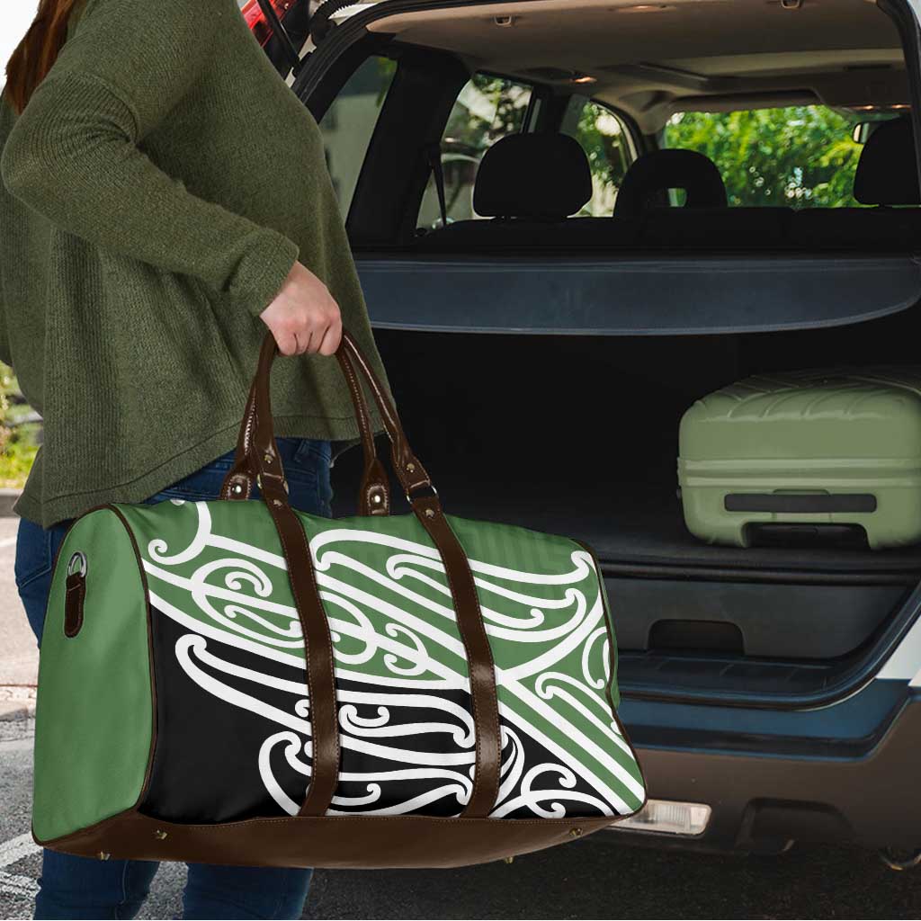 Green Fern New Zealand Kowhai Ngutukak Travel Bag - Aussie Hoodie