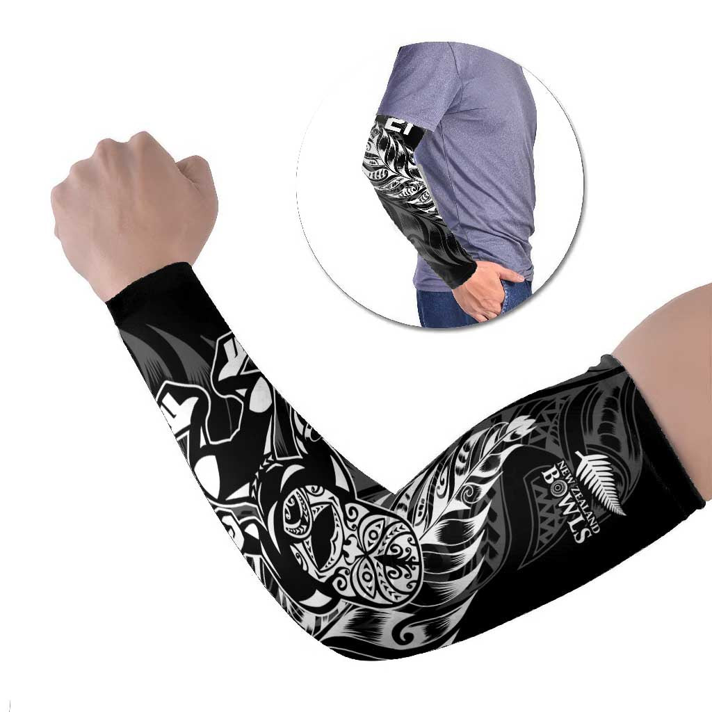New Zealand Lawn Bowls Custom Arm Sleeves Black Maori Warrior Tribal Silver Fern - Aussie Hoodie