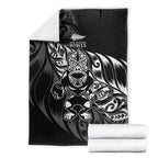 New Zealand Lawn Bowls Blanket Black Maori Warrior Tribal Silver Fern - Aussie Hoodie