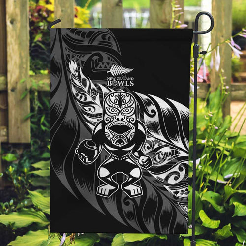 New Zealand Lawn Bowls Garden Flag Black Maori Warrior Tribal Silver Fern - Aussie Hoodie
