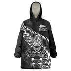 New Zealand Lawn Bowls Custom Wearable Blanket Hoodie Black Maori Warrior Tribal Silver Fern - Aussie Hoodie