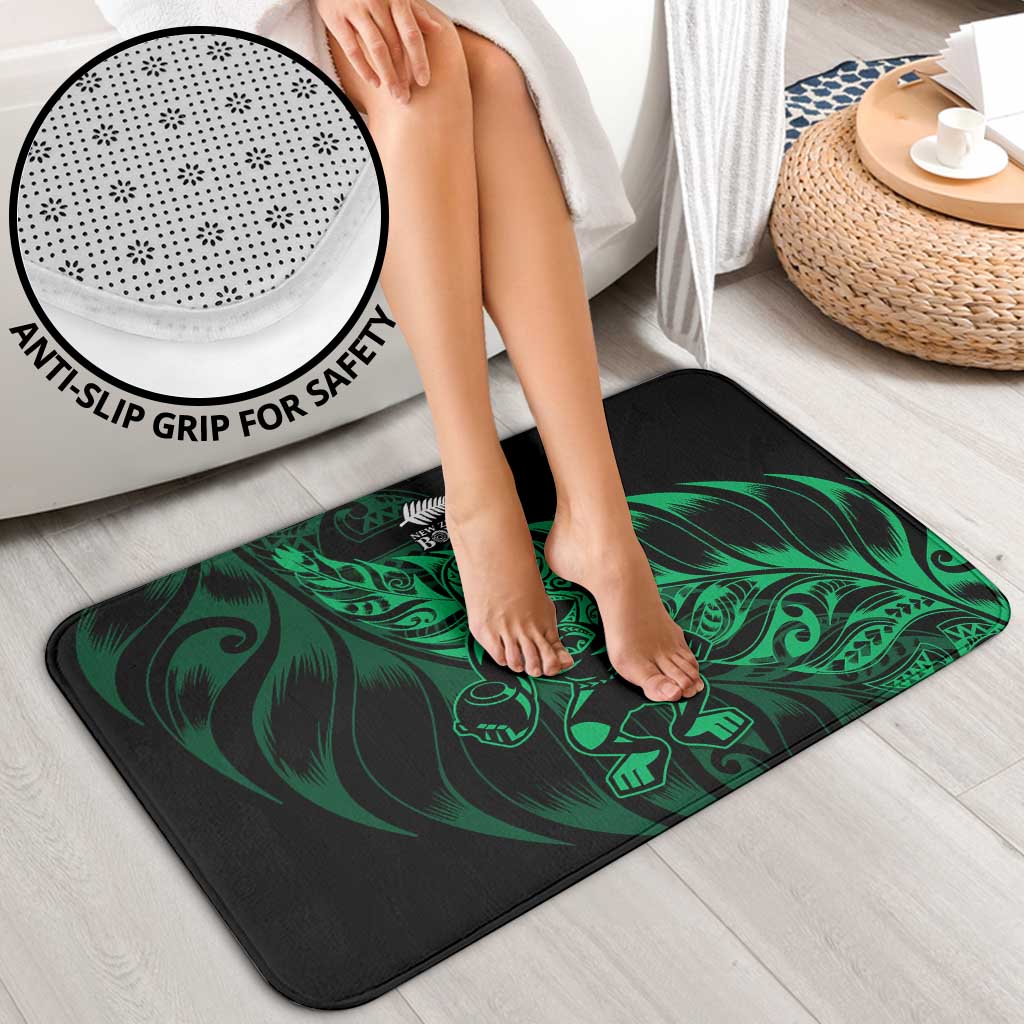 New Zealand Lawn Bowls Bathroom Set Green Maori Warrior Tribal Silver Fern - Aussie Hoodie