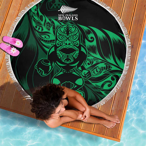 New Zealand Lawn Bowls Beach Blanket Green Maori Warrior Tribal Silver Fern - Aussie Hoodie