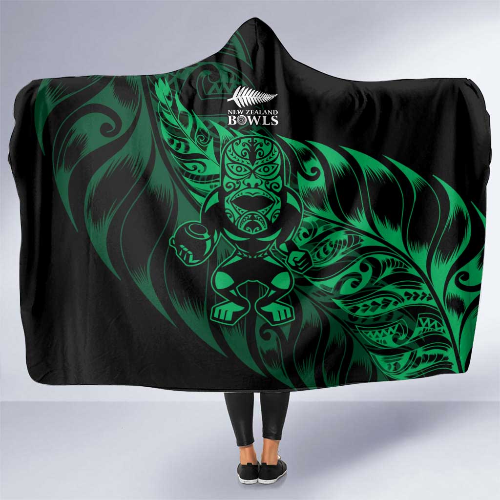 New Zealand Lawn Bowls Hooded Blanket Green Maori Warrior Tribal Silver Fern - Aussie Hoodie