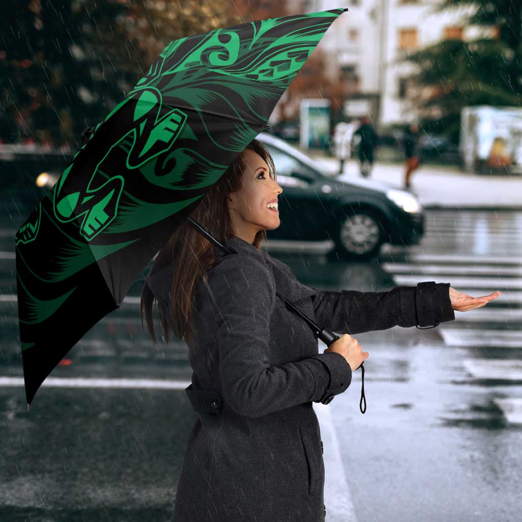 New Zealand Lawn Bowls Umbrella Green Maori Warrior Tribal Silver Fern - Aussie Hoodie