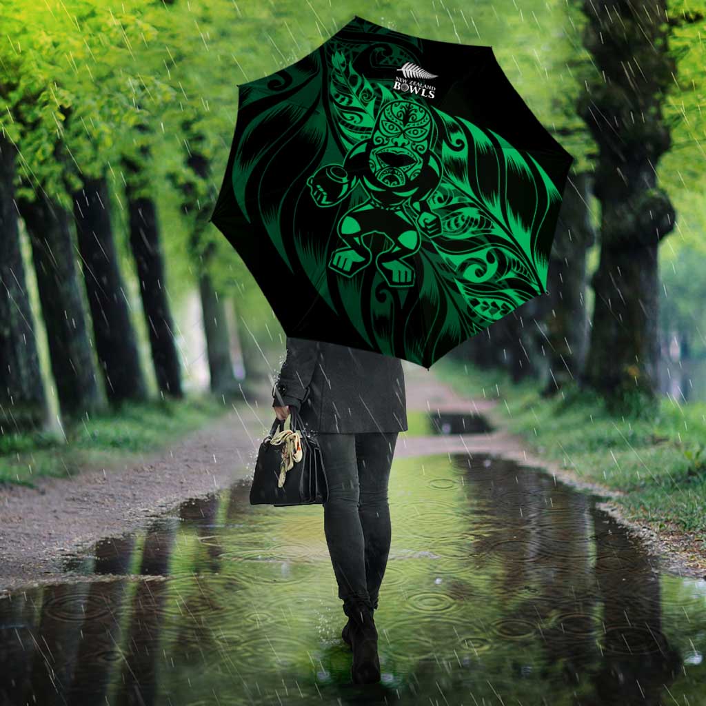 New Zealand Lawn Bowls Umbrella Green Maori Warrior Tribal Silver Fern - Aussie Hoodie