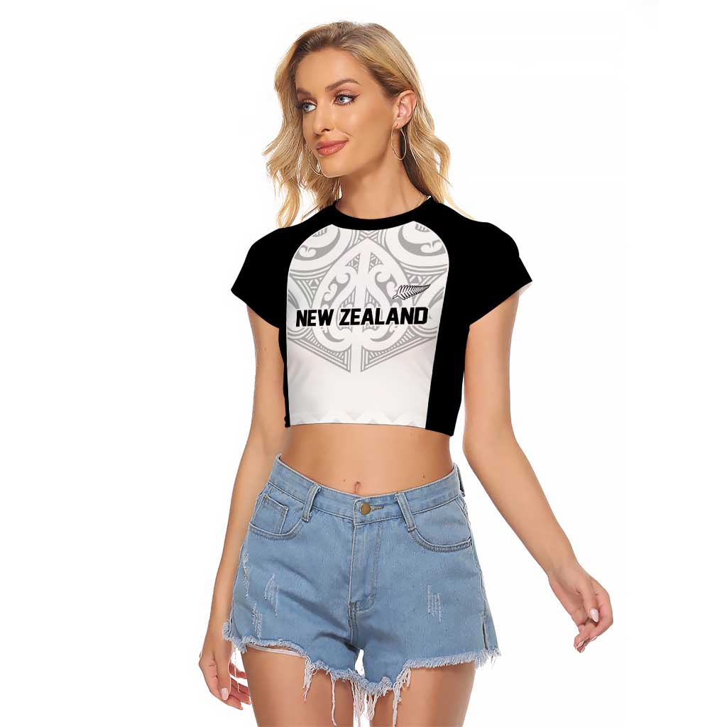 World Football 2026 New Zealand Custom Raglan Cropped T Shirt All White Fern Maori Tribal - Aussie Hoodie