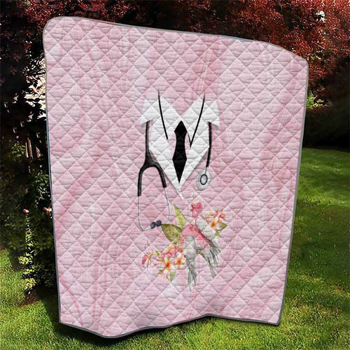 Aussie Nurse RN Pink Cockatoo Quilt