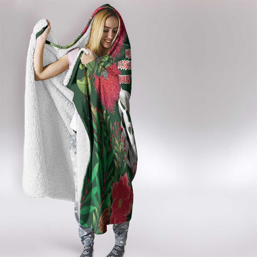 Maori Wheku Meri Kirihimete Personalised Hooded Blanket All Green Indigenous Maori Motif - Aussie Hoodie