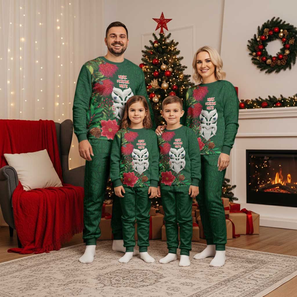 Maori Wheku Meri Kirihimete Personalised Christmas Pajama Set All Green Indigenous Maori Motif - Aussie Hoodie
