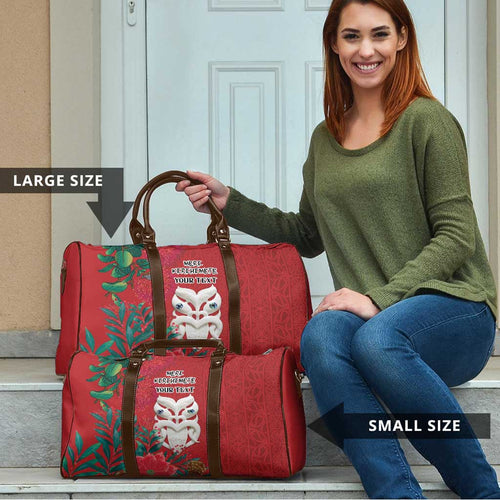 Maori Wheku Meri Kirihimete Personalised Travel Bag All Red Indigenous Maori Motif - Aussie Hoodie