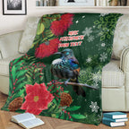 Tui Meri Kirihimete Personalised Blanket Pohutukawa Flowers Green Motif - Aussie Hoodie