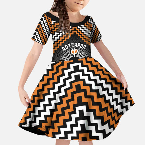 Personalised Aotearoa Niho Taniwha Motif Family Matching Off The Shoulder Long Sleeve Dress and Hawaiian Shirt Gold Style