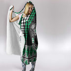 Personalised Aotearoa Niho Taniwha Motif Hooded Blanket Green Style