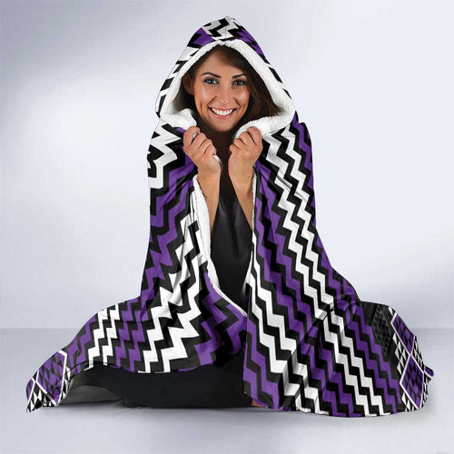 Personalised Aotearoa Niho Taniwha Motif Hooded Blanket Violet Style