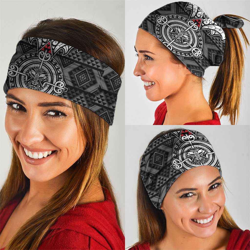 Black Aotearoa Taniko Motif Neck Gaiter Vintage Maori New Zealand Tribal Art Pattern - Aussie Hoodie