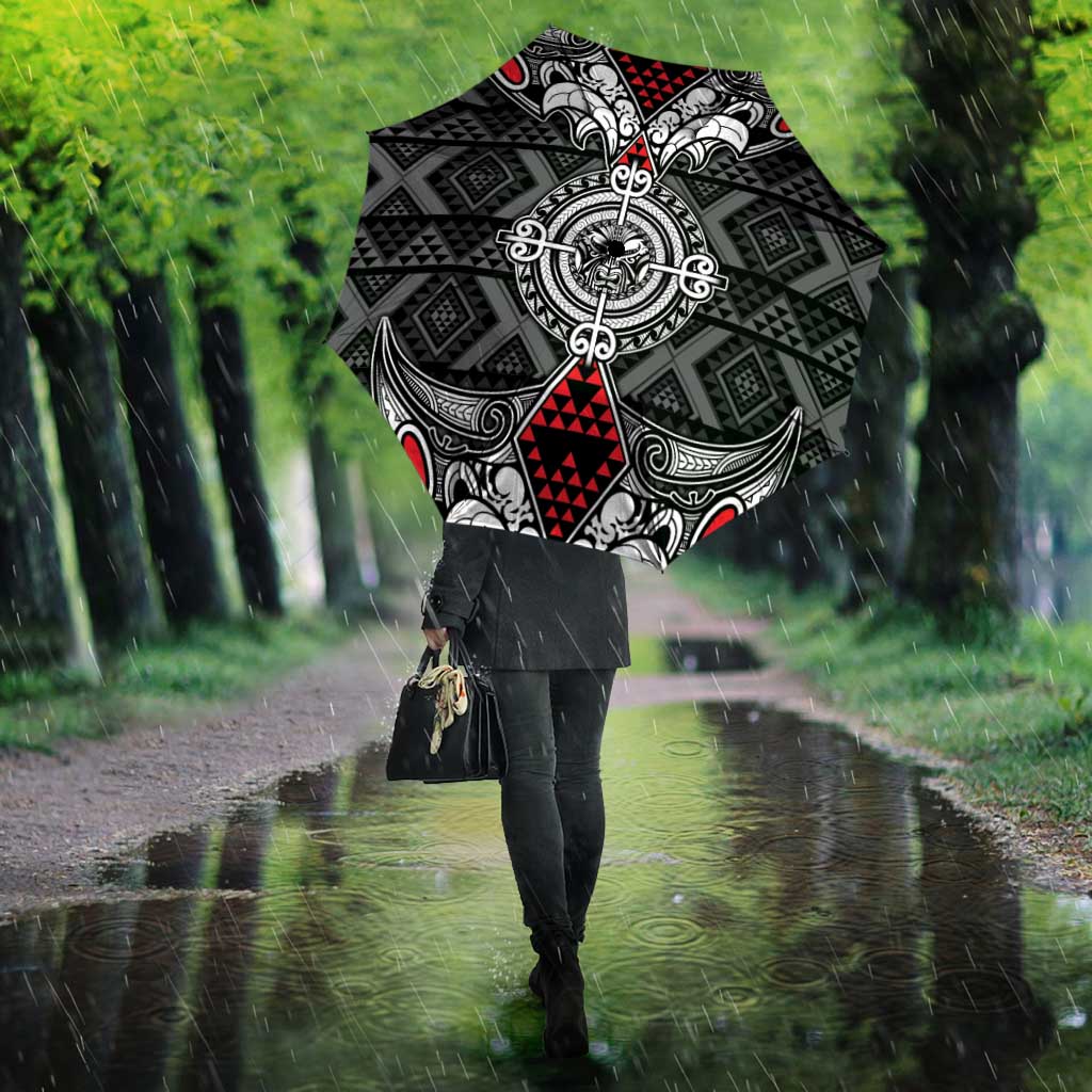 Black Aotearoa Taniko Motif Umbrella Vintage Maori New Zealand Tribal Art Pattern - Aussie Hoodie