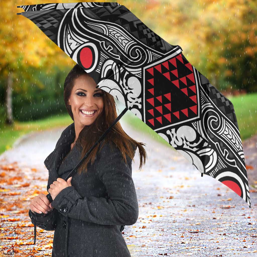 Black Aotearoa Taniko Motif Umbrella Vintage Maori New Zealand Tribal Art Pattern - Aussie Hoodie