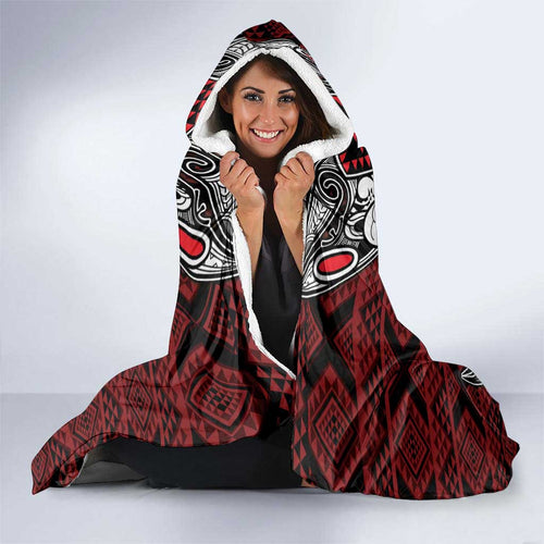 Red Aotearoa Taniko Motif Hooded Blanket Vintage Maori New Zealand Tribal Art Pattern