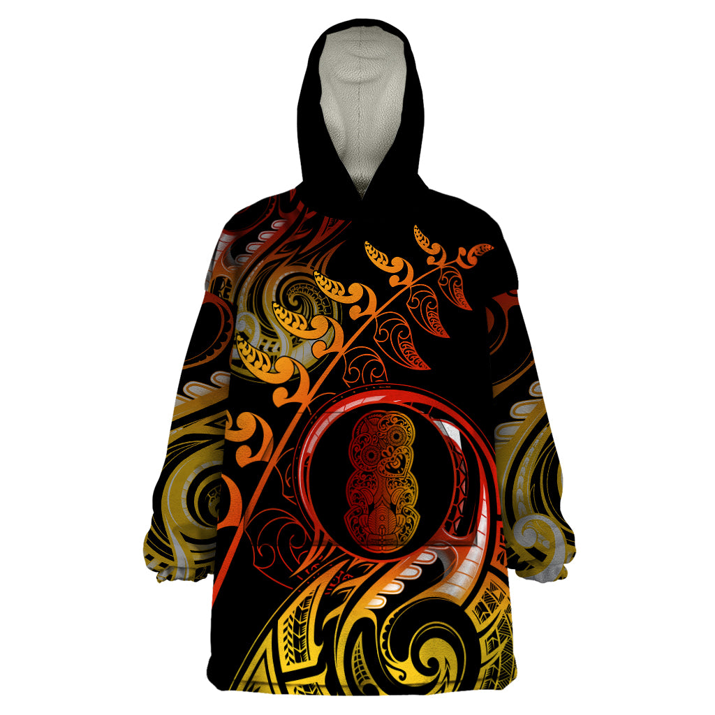 new-zealand-wearable-blanket-hoodie-aotearoa-hei-tiki-maori-fern-tattoo-arty