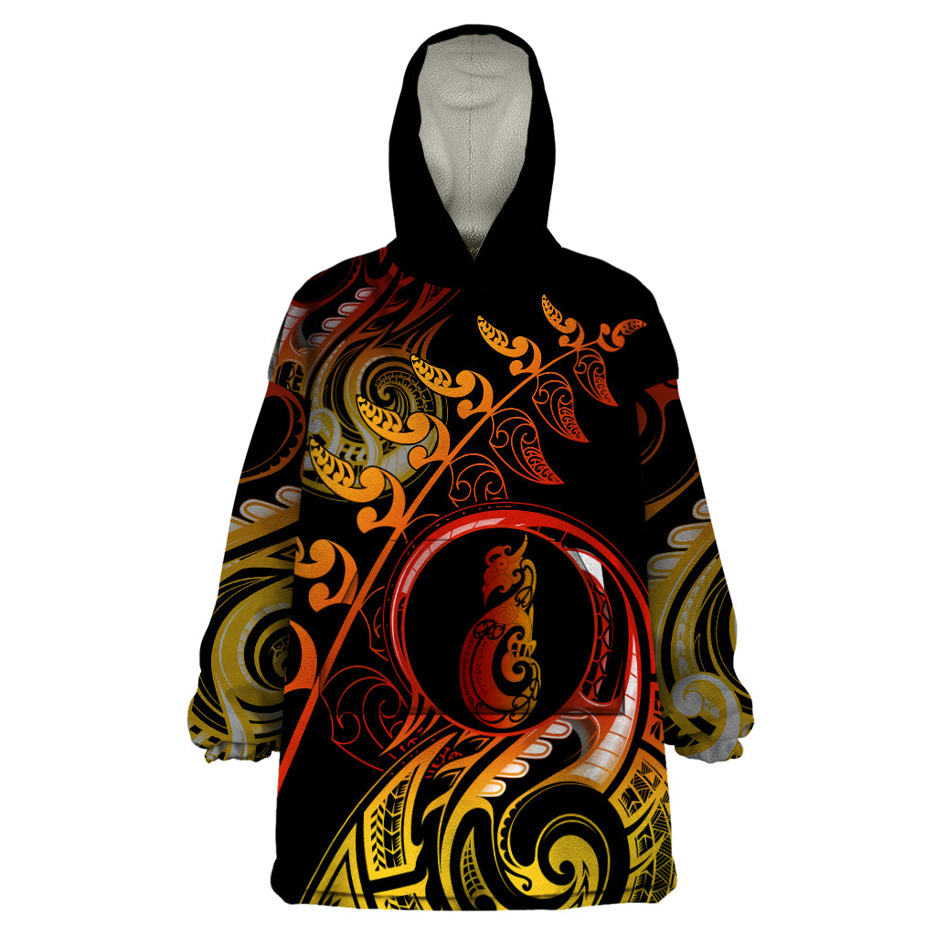 new-zealand-wearable-blanket-hoodie-aotearoa-manaia-maori-fern-tattoo-arty