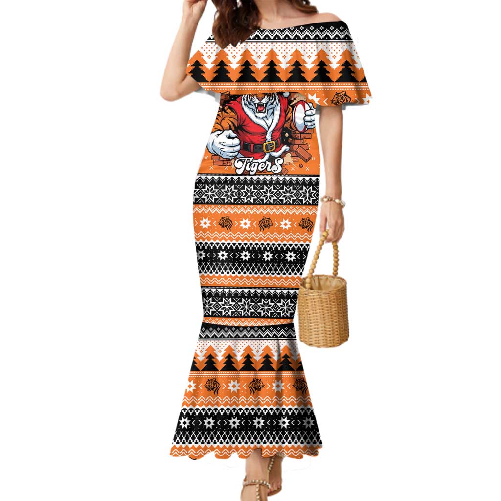Santa Tiger Roar Personalized Family Matching Mermaid Dress and Hawaiian Shirt Christmas Rugby League Spirit - Aussie Hoodie