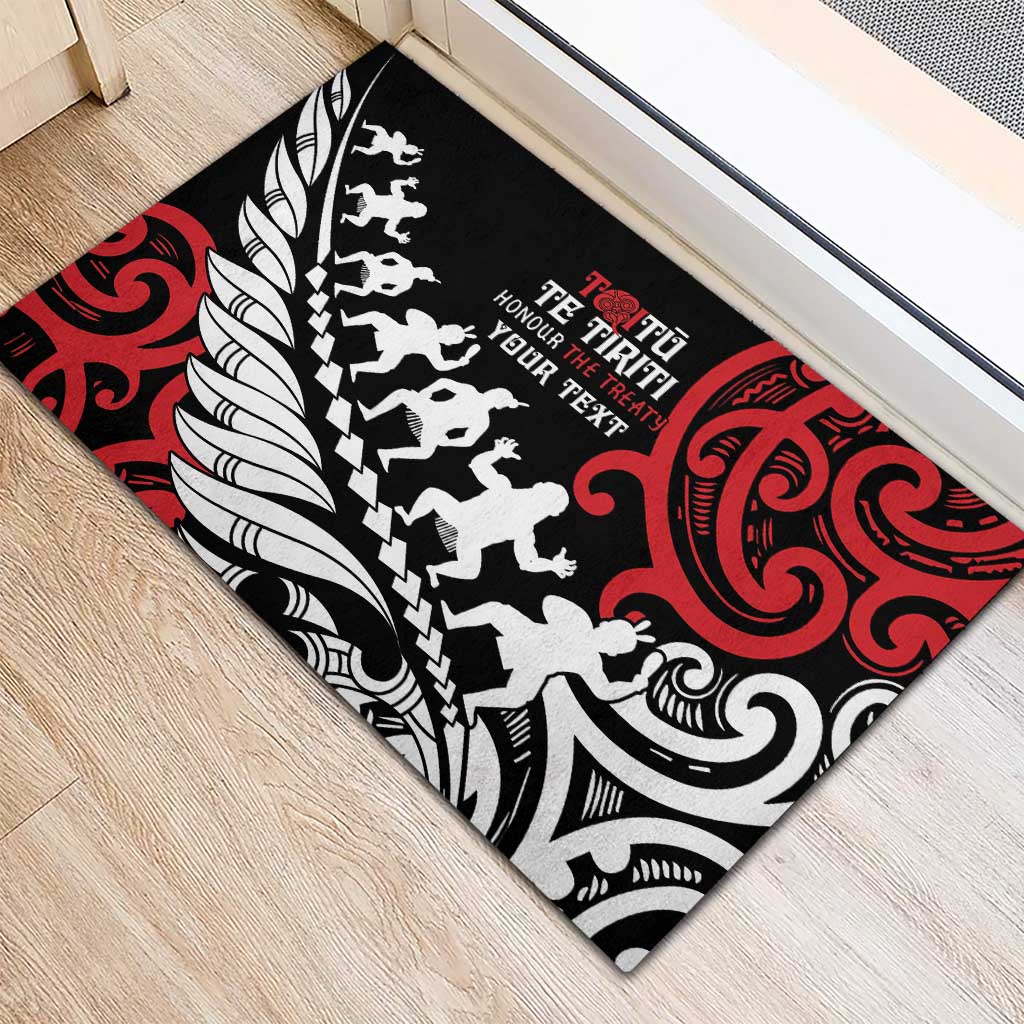 Honour The Treaty New Zealand Personalised Rubber Doormat Toitu Te Tiriti Half Fern with Haka dance