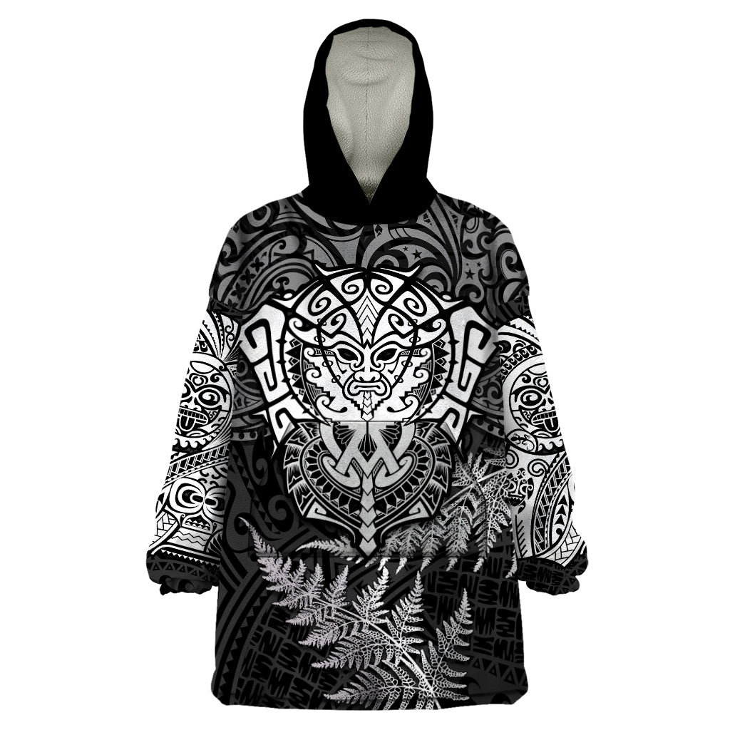 new-zealand-rugby-wearable-blanket-hoodie-silver-fern-all-black-mix-ta-moko-white-style