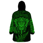 new-zealand-rugby-wearable-blanket-hoodie-silver-fern-all-black-mix-ta-moko-green-style