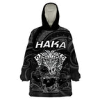 personalised-new-zealand-rugby-wearable-blanket-hoodie-aotearoa-ka-mate-haka-all-black-mix-ta-moko-white-style